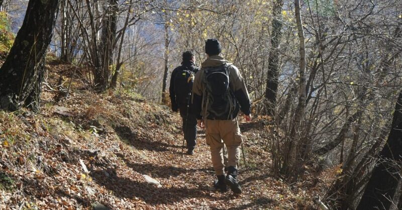 Lake Maggiore: Smugglers Trekking Across the Border - Scenic Trek Through History