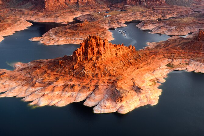 Lake Powell & Canyonlands National Park Airplane Tour - Tour Features