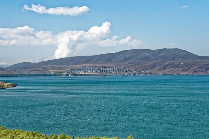 Lake Sevan, Hayravank, Noratus, Selim Pass, Jermuk, Areni - Discovering Noratus Cemetery