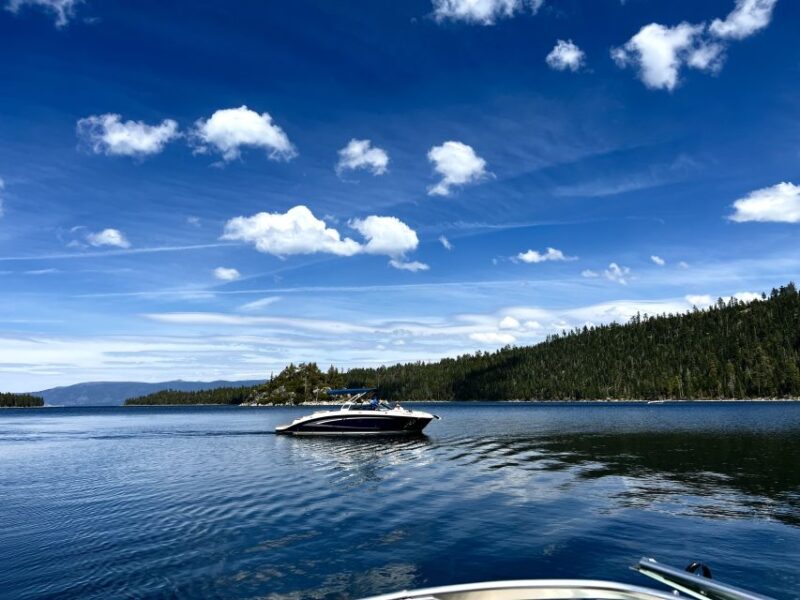 Lake Tahoe: Lakeside Highlights Yacht Tour - Amenities and Inclusions