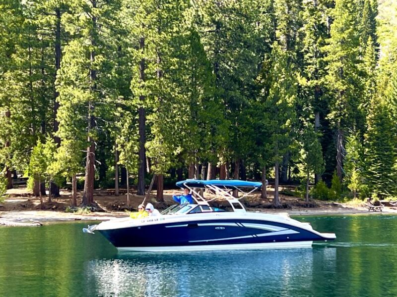 Lake Tahoe: Lakeside Highlights Yacht Tour - Scenic Attractions