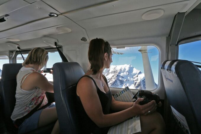 Lake Tekapo: 50-Minute Mount Cook and Beyond Scenic Flight - National Park Exploration