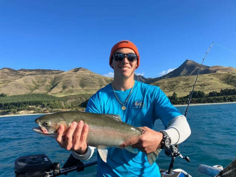 Lake Wakatipu: 3 Hour Fishing Adventure by Boat - Setting the Scene: Lake Wakatipu and Queenstown