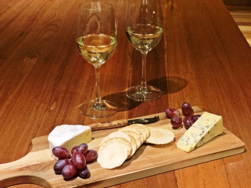 Lake Wanaka Happy Hour Cruise - Key Points