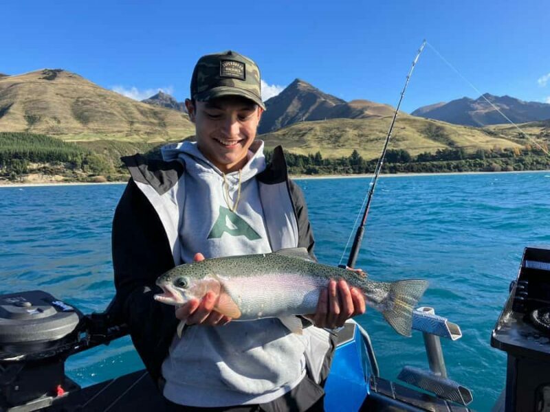 Lake Wnaka: 3 hour Fishing Adventure by Boat - Key Points