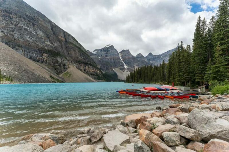 Lakes Moraine, Louise, Emerald, Johnston Canyon & Yoho Tour - FAQs