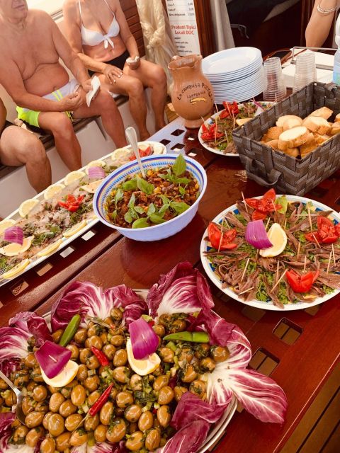 Lampedusa: Catamaran Tour Around the Island With Lunch - Customer Reviews and Ratings