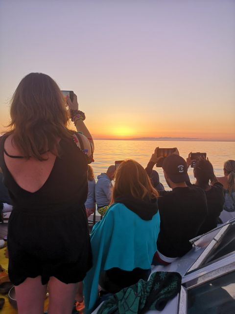 Lampedusa: Sunset With Aperitif, Night Baths and Dinner - Included Amenities for a Memorable Experience
