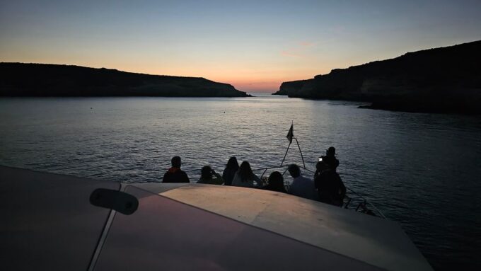 Lampedusa: Sunset With Aperitif, Night Baths and Dinner - Reservation and Cancellation Policy Explained