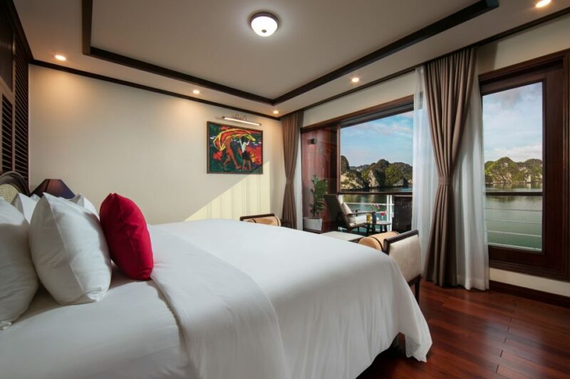 Lan Ha Bay: 2D1N Discovery With Heritage Binh Chuan Cat Ba - Tuan Chau Marina and Da Chong Islet