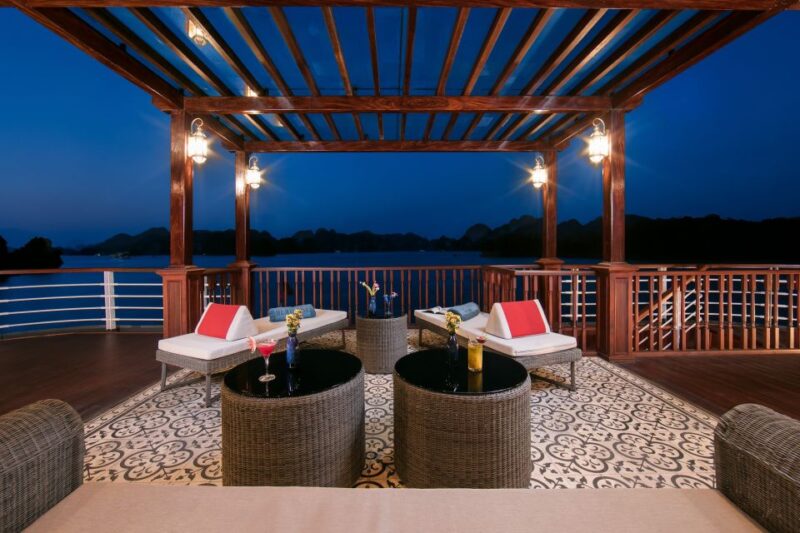 Lan Ha Bay: 3D2N Heritage Cruises Binh Chuan Cat Ba Explorer - Culinary Delights and Cooking Demonstrations