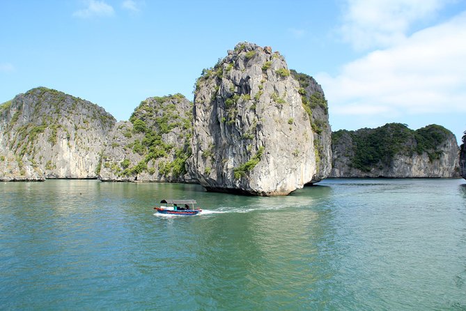 Lan Ha Bay Boutique Cruise 3d/2n: Kayaking - Swimming & Biking Viet Hai Villages - Tour Group Size