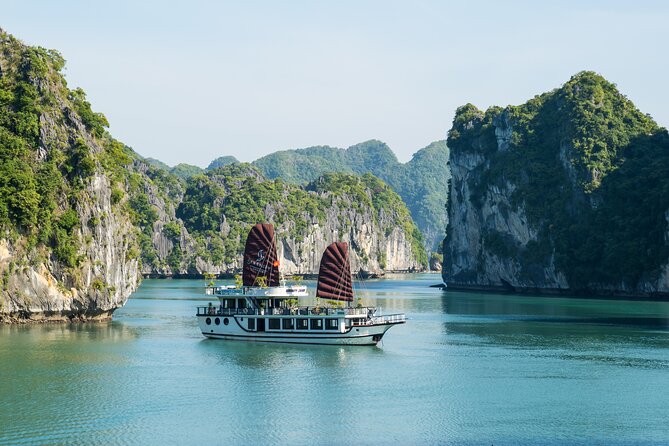 Lan Ha Bay Day Tour From Cat Ba Island - Serenity Premium Cruises - Capacity and Activities