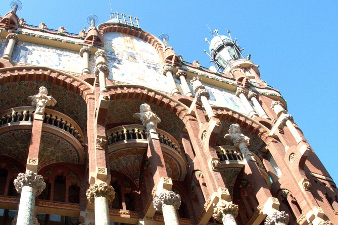 Landmarks and Legends of El Born: A Self-Guided Audio Tour - Art and Culture in El Born