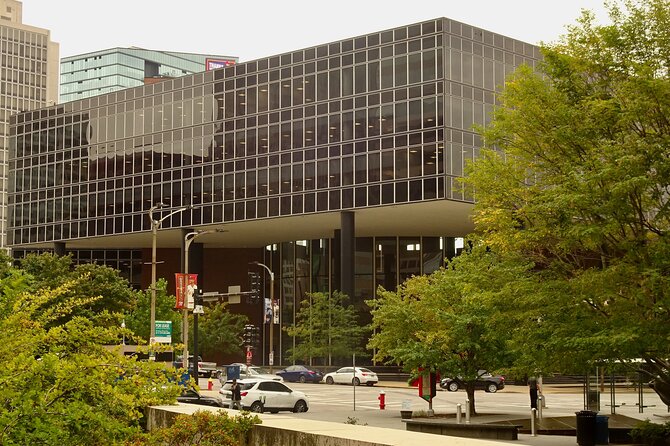Landmarks Downtown-East Walking Tour - Architectural Masterpieces