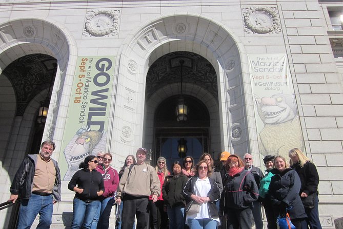 Landmarks Downtown-West Walking Tour - Accessibility and Comfort