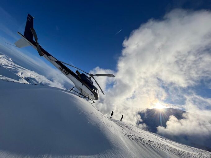 Landmarks From Above: Helicopter Tour With Geothermal Bath - Discovering Geysir Geothermal Area