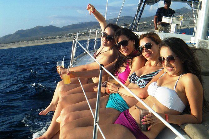 Lands End Luxury Sail and Snorkel Cruise in Cabo San Lucas - Lunch With Scenic Views