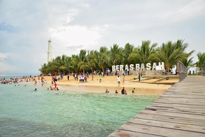 Langkawi Island Hopping Boat Tour With Return Transfer - Key Points