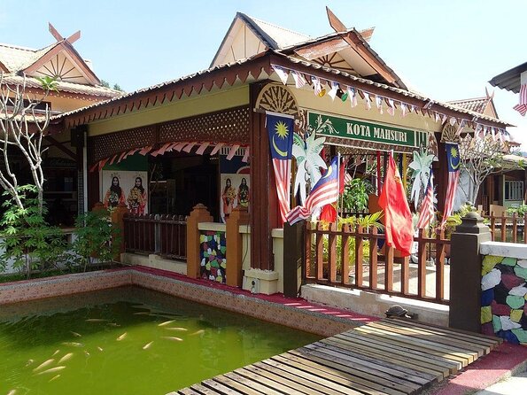 Langkawi Nature & History Tour With Telaga Tujuh & Mahsuri Tomb - Good To Know