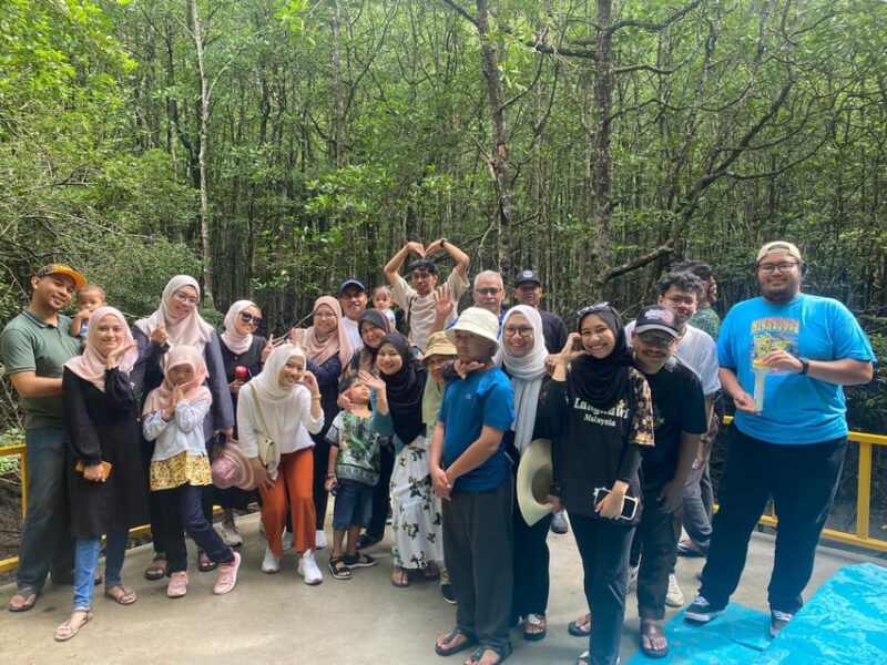 Langkawi: Tour Private Car/MPV/Van Charter - Local Guide Expertise