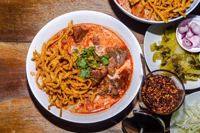 Lanna Kingdom Chiang Mai Food Tour With 15+ Tastings - Group Size and Duration