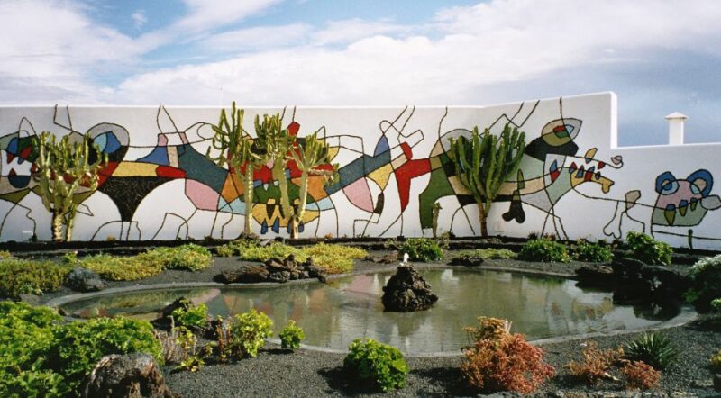 Lanzarote: César Manrique Foundation and Teguise Market - Itinerary and Transportation