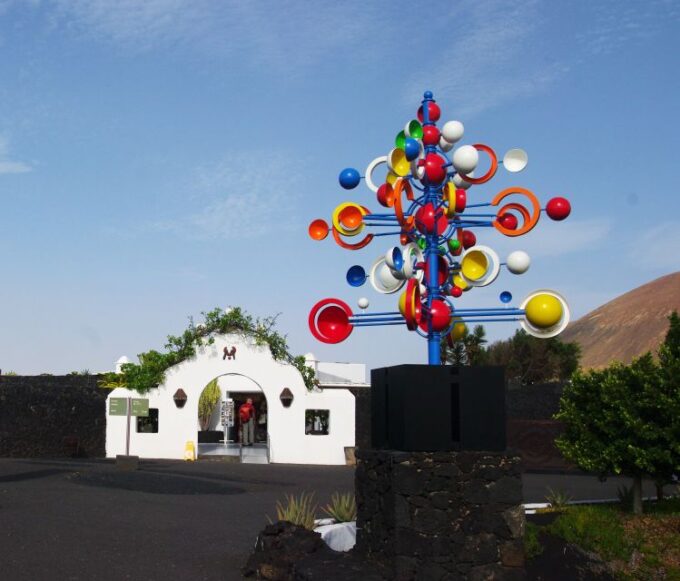 Lanzarote: César Manrique & Teguise Market From Cruise Port - Explore Historic Teguise