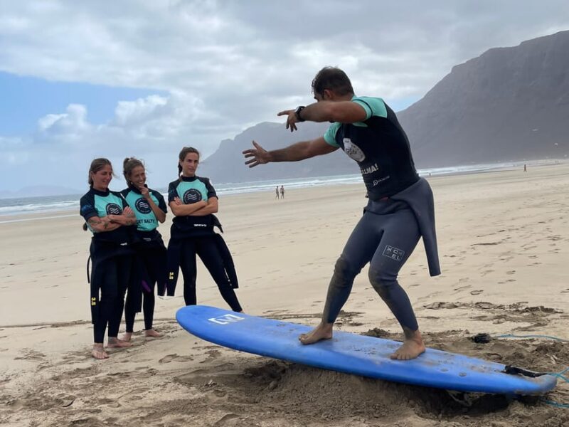 Lanzarote: Dynamic Surf Lessons With Friends or Private Lessons in Famara - Personalized Experience