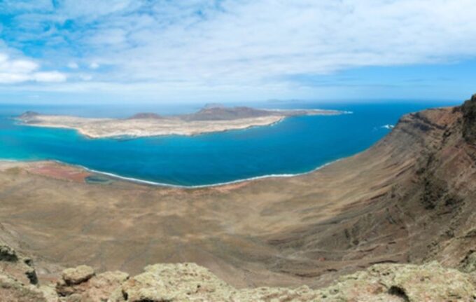 Lanzarote: Full Day Bus Tour With Scenic Views - Included Experiences