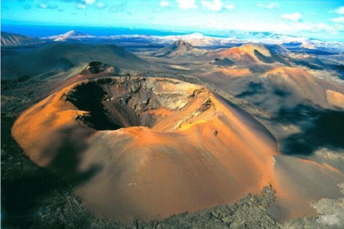 Lanzarote: Grand Tour From Fuerteventura - What to Expect