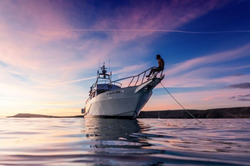 Lanzarote: Half-Day Chill Out Cruise at Papagayo Beach - Relaxing on the Yacht