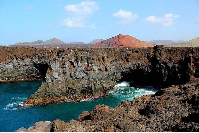 Lanzarote Highlights. Private Tour With Pickup (Price per Vehicle, Not P.P.) - Stunning Black Sand Beaches
