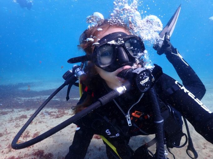 Lanzarote: Intro to Diving Experience for Beginners - Small Group Experience