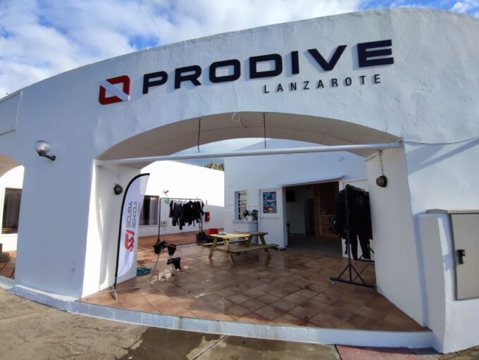 Lanzarote: Intro to Diving Experience for Beginners - Flexible Cancellation Policy