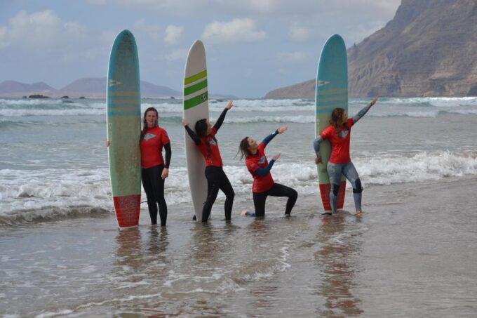 Lanzarote: Longboard Surf Lesson on Famara Beach All Levels - Lesson Times