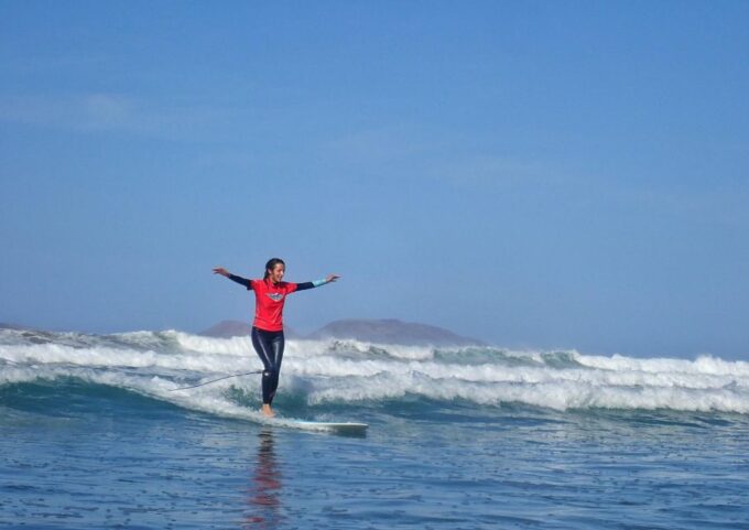 Lanzarote: Longboard Surf Lesson on Famara Beach All Levels - Getting to Famara Beach