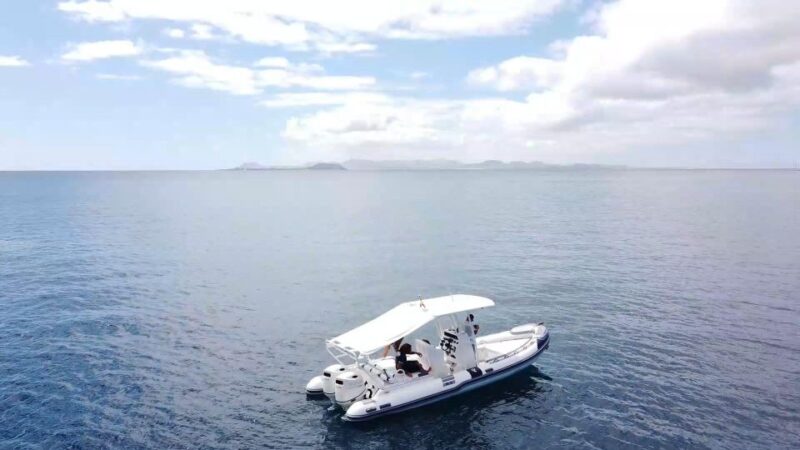 Lanzarote: Private Boat Trip 2:30h - Transportation and Pickup