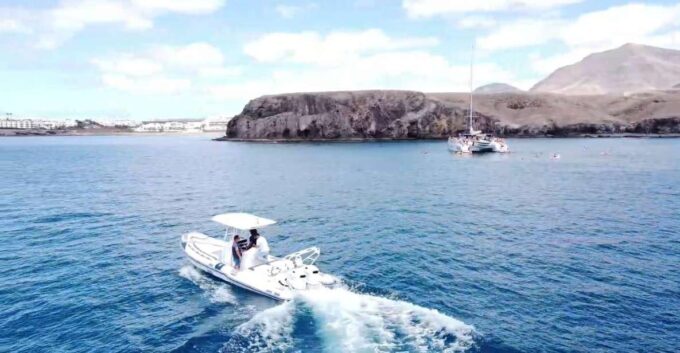Lanzarote: Private Boat Trip 2:30h - Additional Options