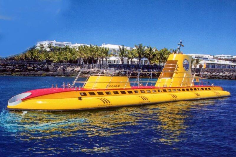 Lanzarote: Real Submarine Dive With Hotel Pickup - Pickup Service Details