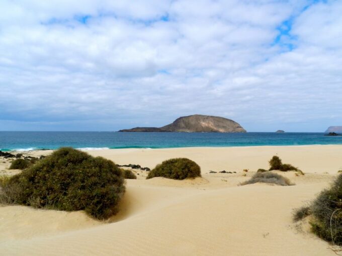 Lanzarote: Return Ferry to La Graciosa With Bus Pickup - Frequently Asked Questions