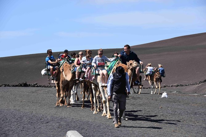 Lanzarote South Tour With Timanfaya Entrance - Exploring the Green Lagoon