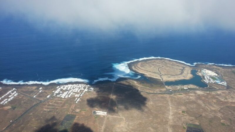 Lanzarote: Tandem Paragliding - Gear and Safety Essentials