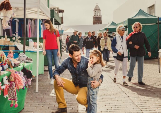 Lanzarote: Teguise Handicraft Market and La Graciosa Island - Important Tour Details