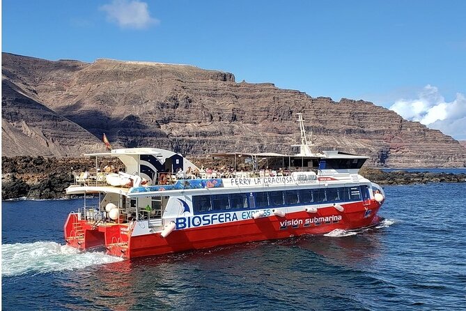 Lanzarote Tour: Lagomar Museum, Guatiza Cactus Garden & La Graciosa Island - La Graciosa Island