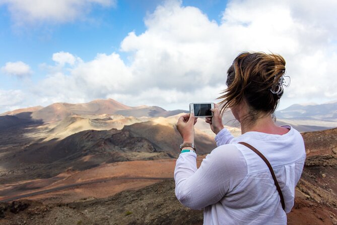 Lanzarote Volcano Half Day Tour With BBQ - Quick Points