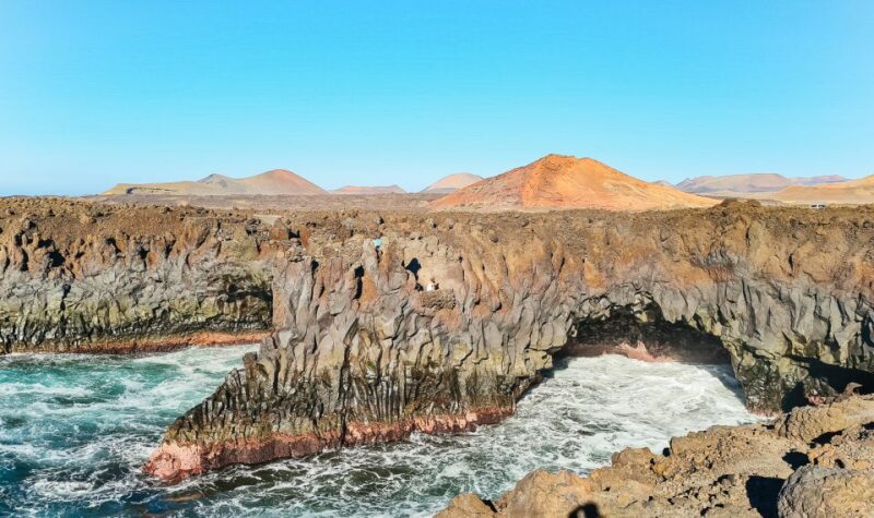 Lanzarote: Volcanos of Timanfaya and Caves Tour With Lunch - Timanfaya National Park and Volcanic Landscapes