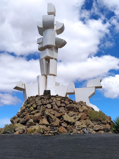 LANZAROTE'S VOLCANIC ESSENCE TOUR FROM FUERTEVENTURA - Departure and Ferry Journey