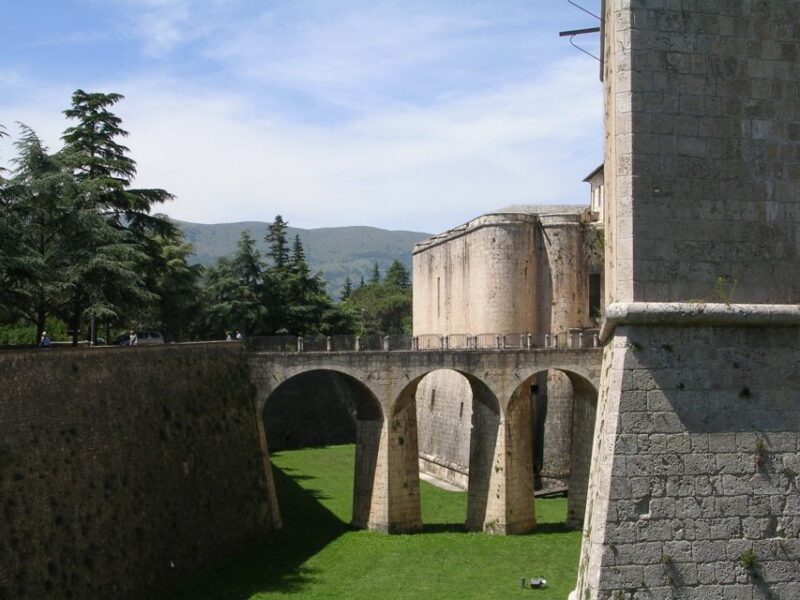 LAquila of the Mysteries: 3-Hour Walking Tour - Tour Itinerary
