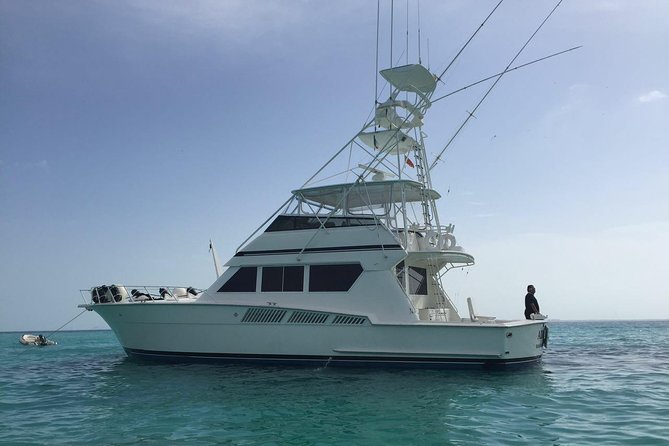 Largest Party Yacht VIP in Cancun up to 25 Persons / 25P2 - Meeting Location